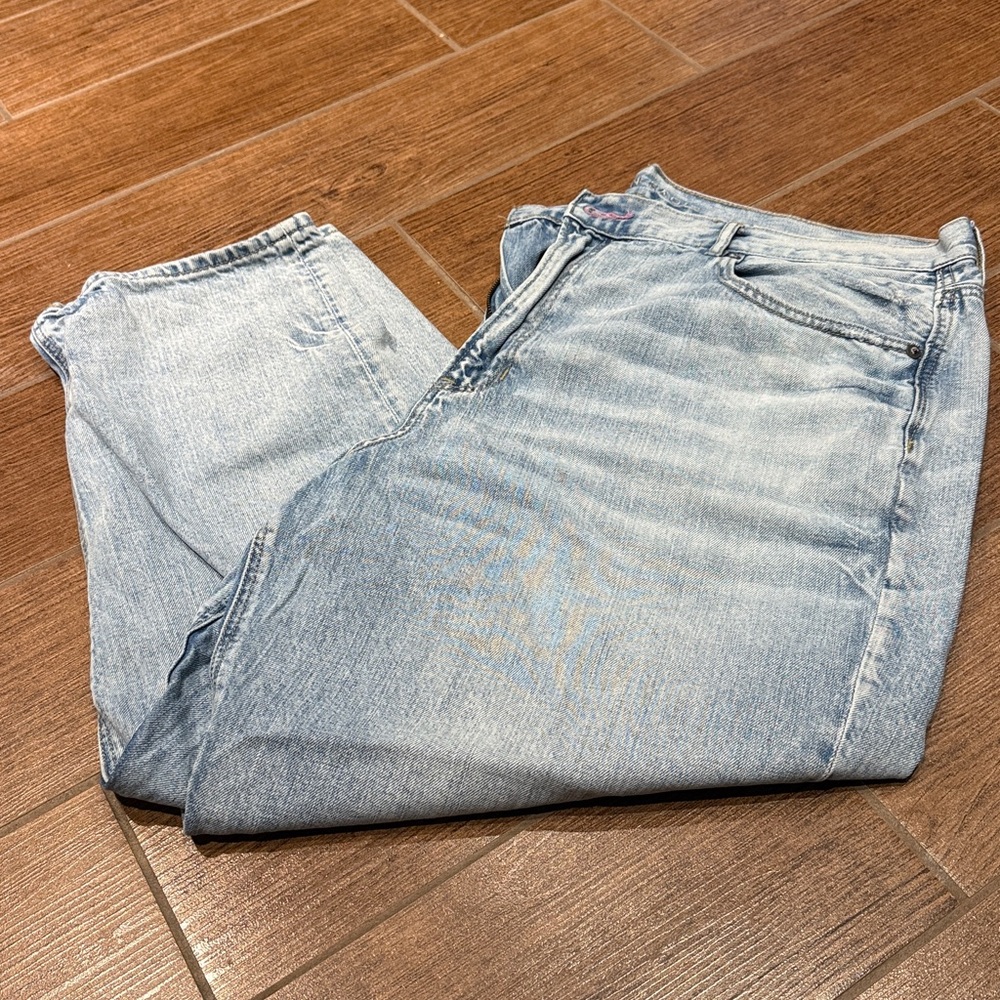 American Eagle Pride 90s Boyfriend Jeans Size 20 Short